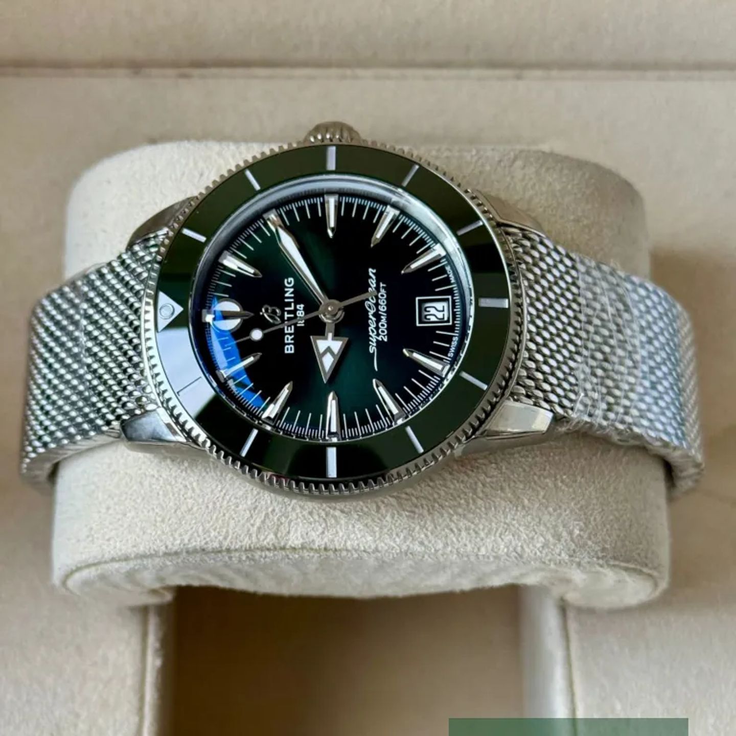 Breitling Superocean Heritage AB3110361L1A1 (2025) - Green dial 40 mm Steel case (5/7)