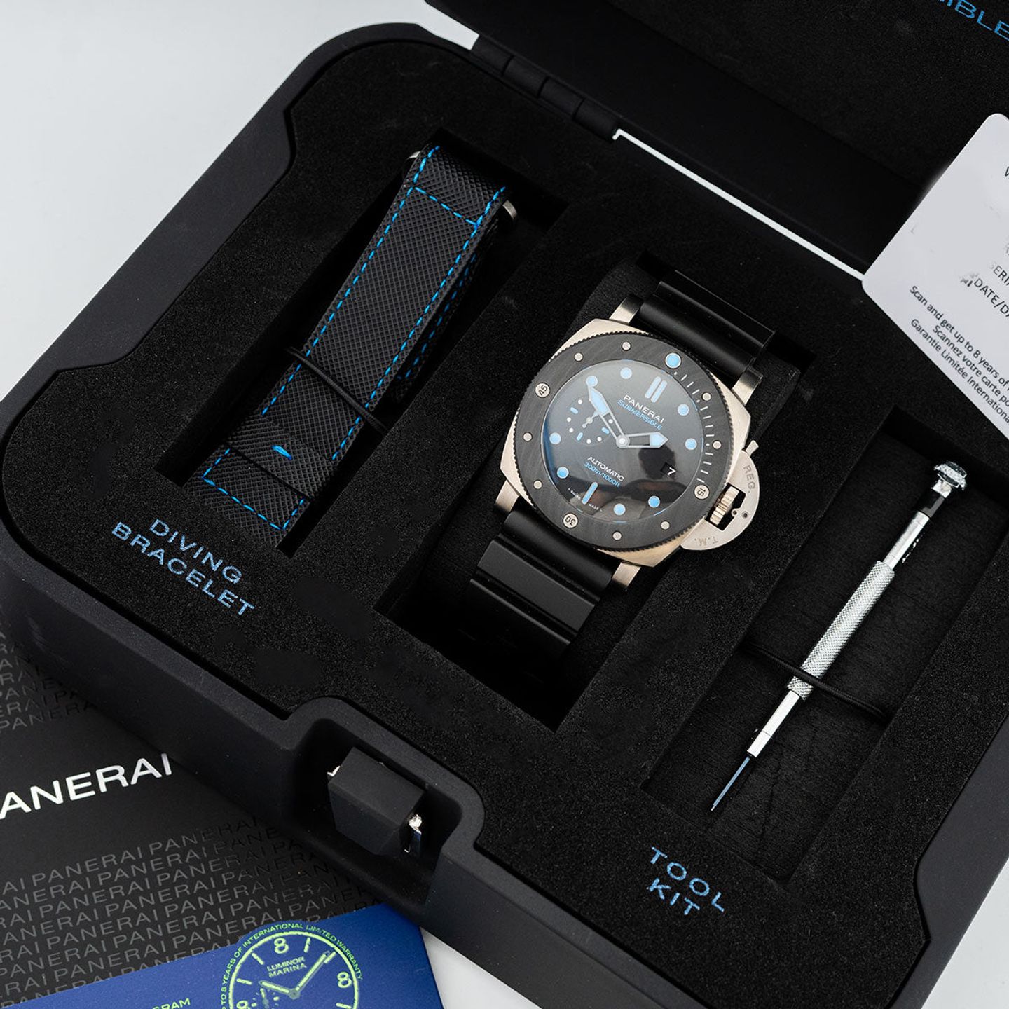 Panerai Luminor Submersible PAM00799 (2020) - Zwart wijzerplaat 47mm Carbon (5/5)