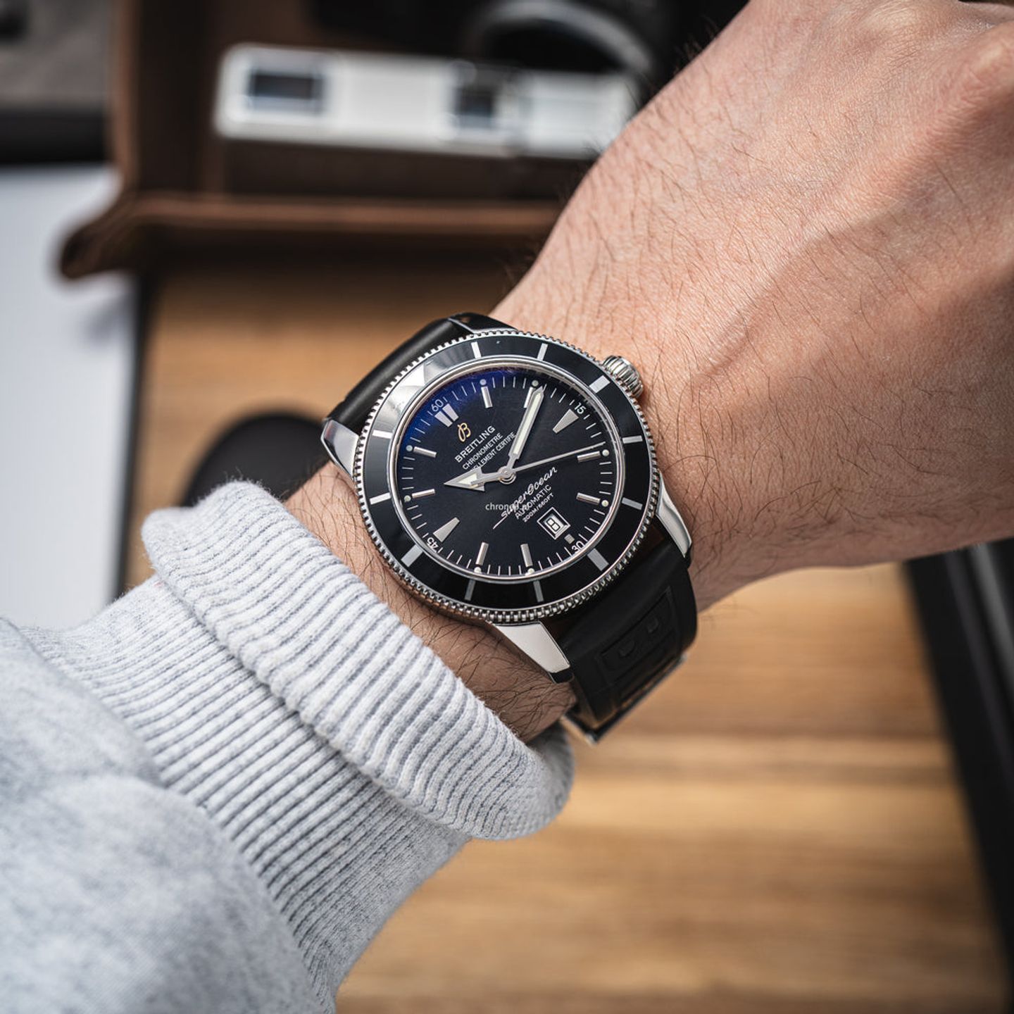 Breitling Superocean Heritage 46 A17320 (Unknown (random serial)) - Black dial 46 mm Steel case (5/8)