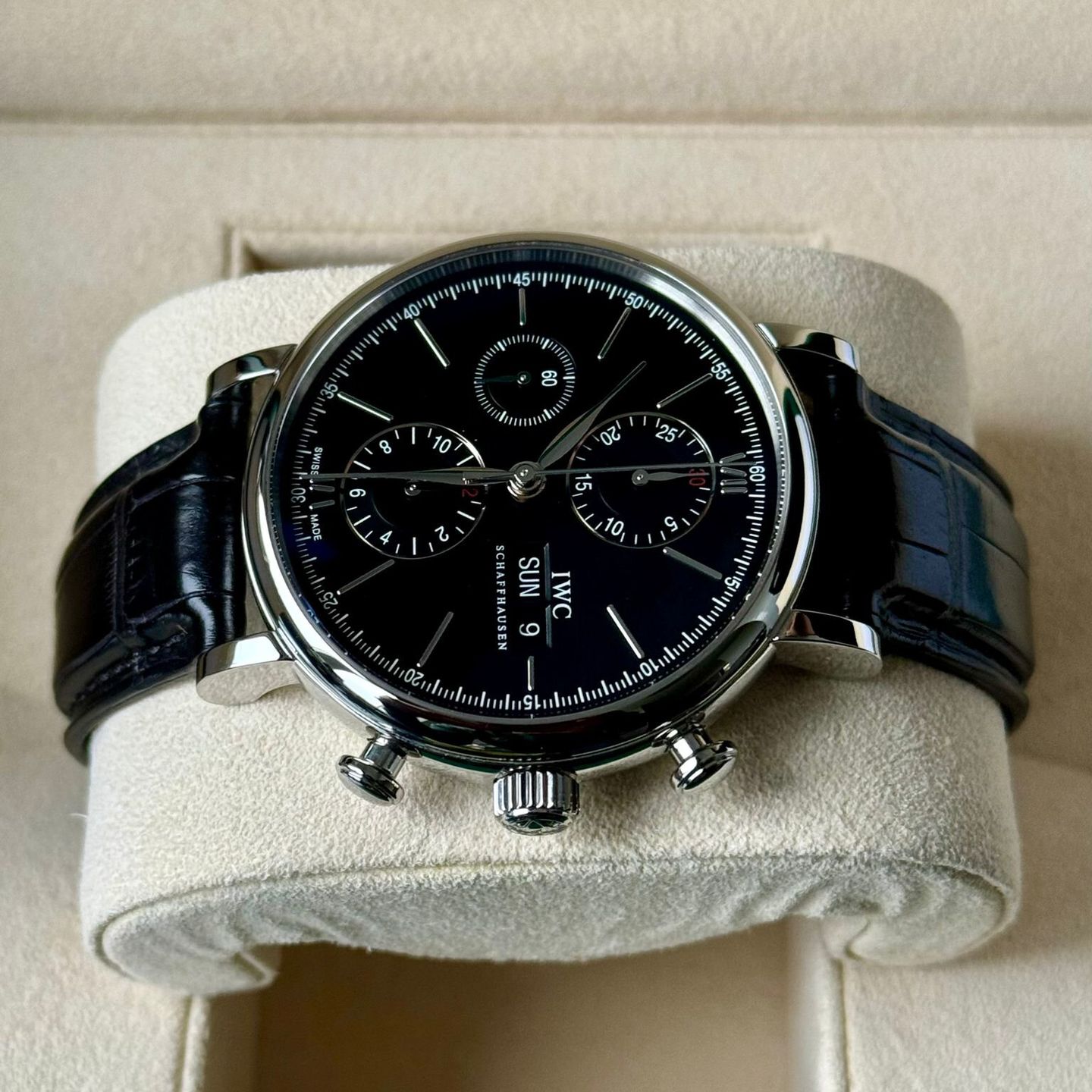 IWC Portofino Chronograph IW391008 (2018) - Black dial 42 mm Steel case (4/7)