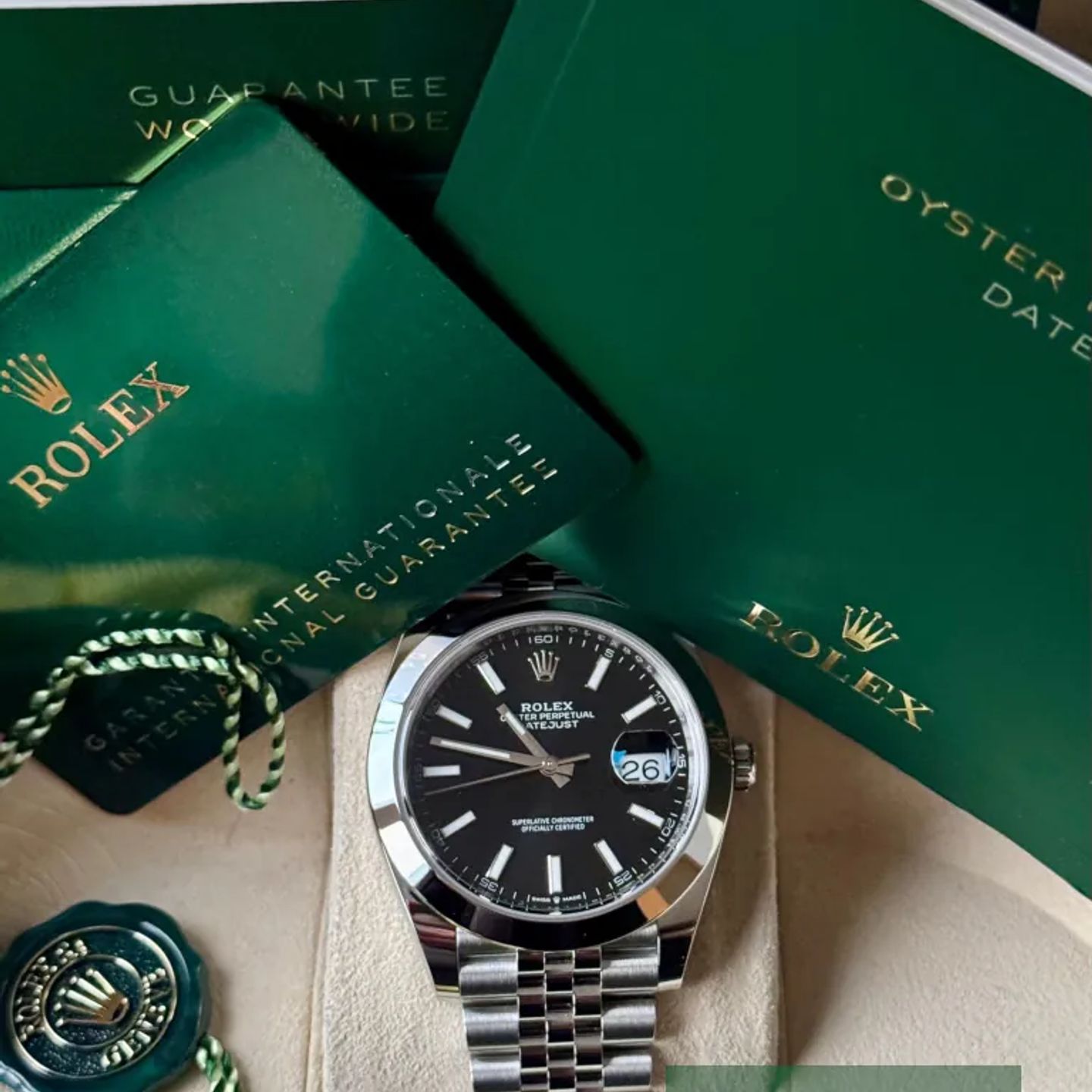 Rolex Datejust 41 126300 (2025) - Zwart wijzerplaat 41mm Staal (7/7)