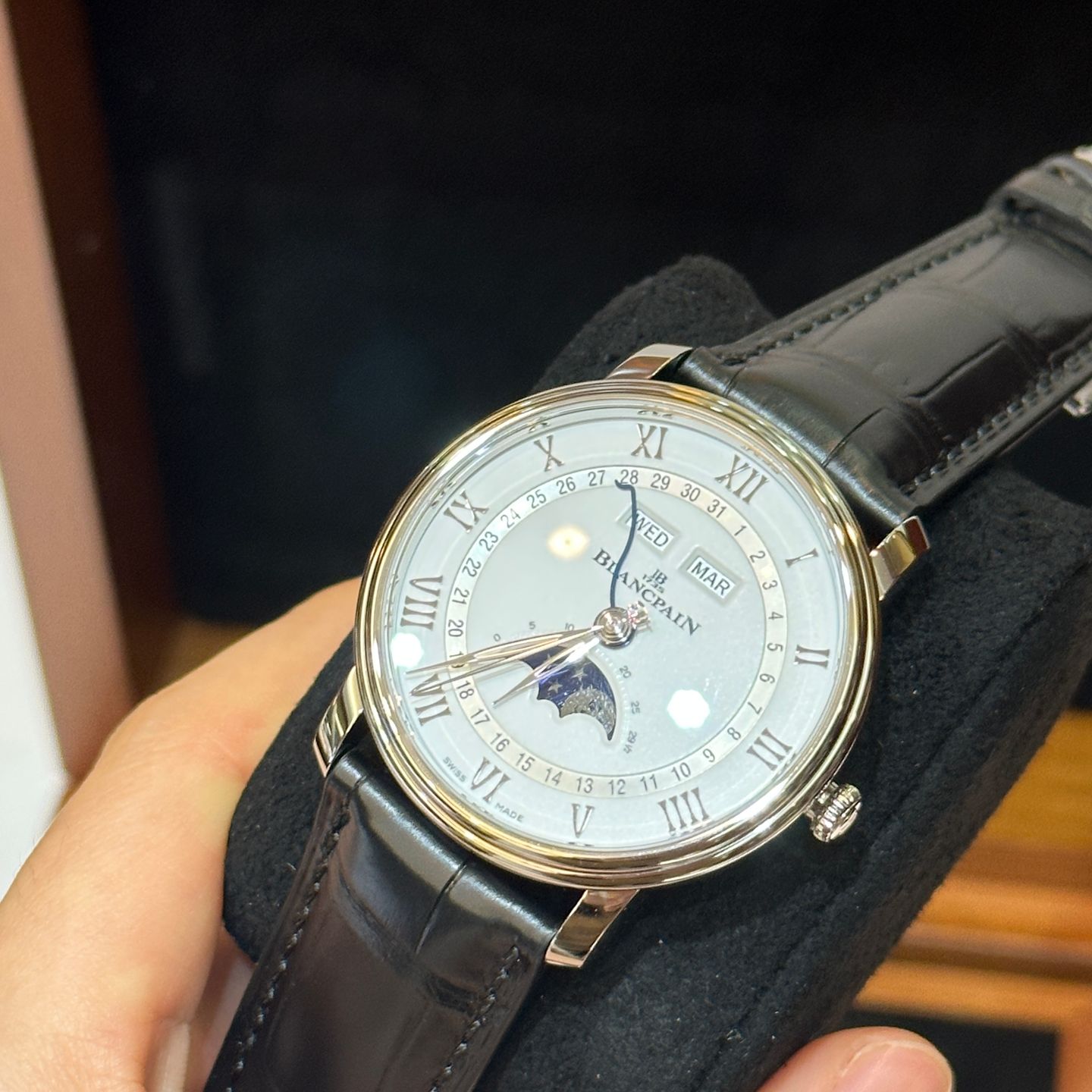 Blancpain Villeret Quantième Complet 6654A-1127-55B (2024) - Wit wijzerplaat 40mm Staal (3/8)