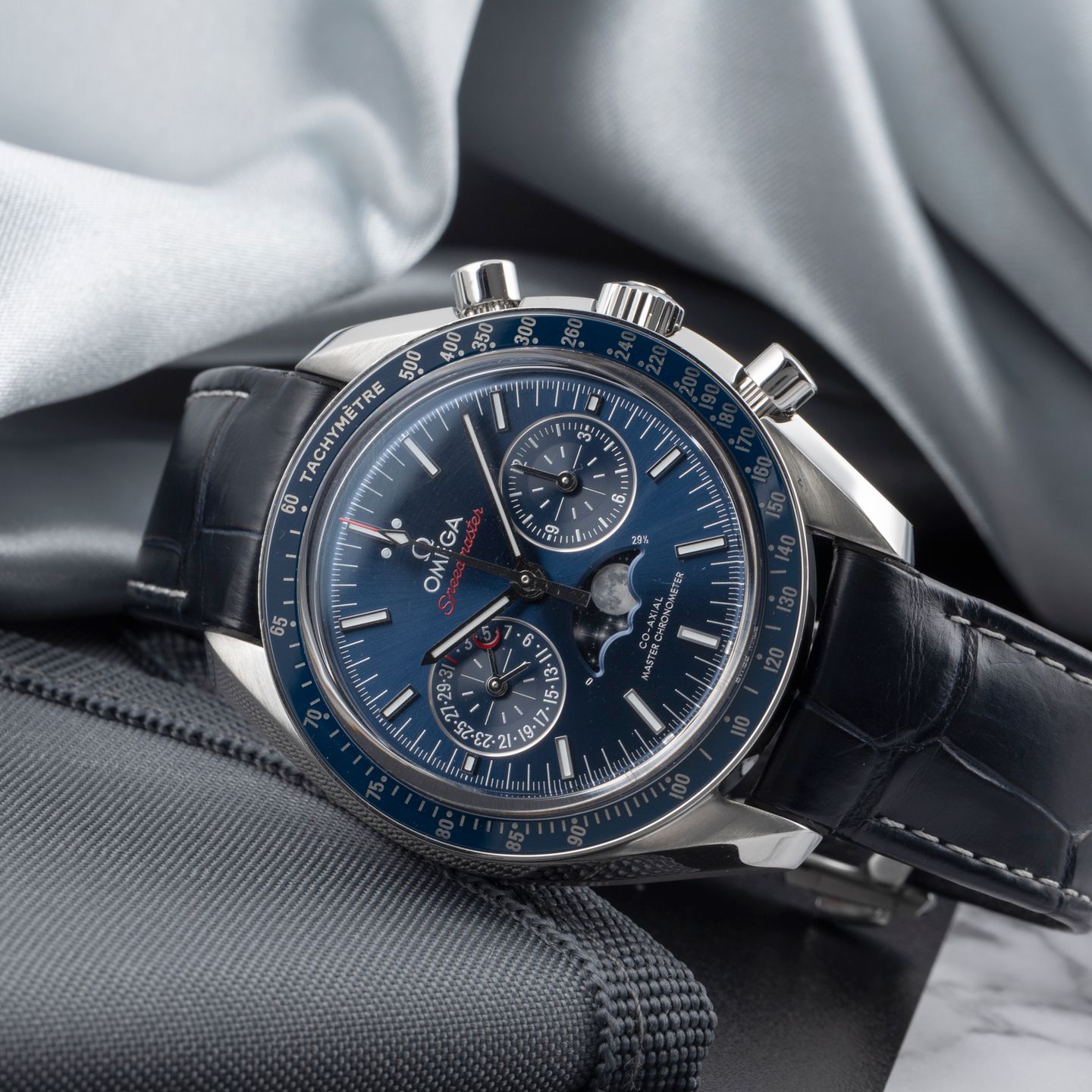 Omega Speedmaster Moonphase 304.33.44.52.03.001 - (2/8)