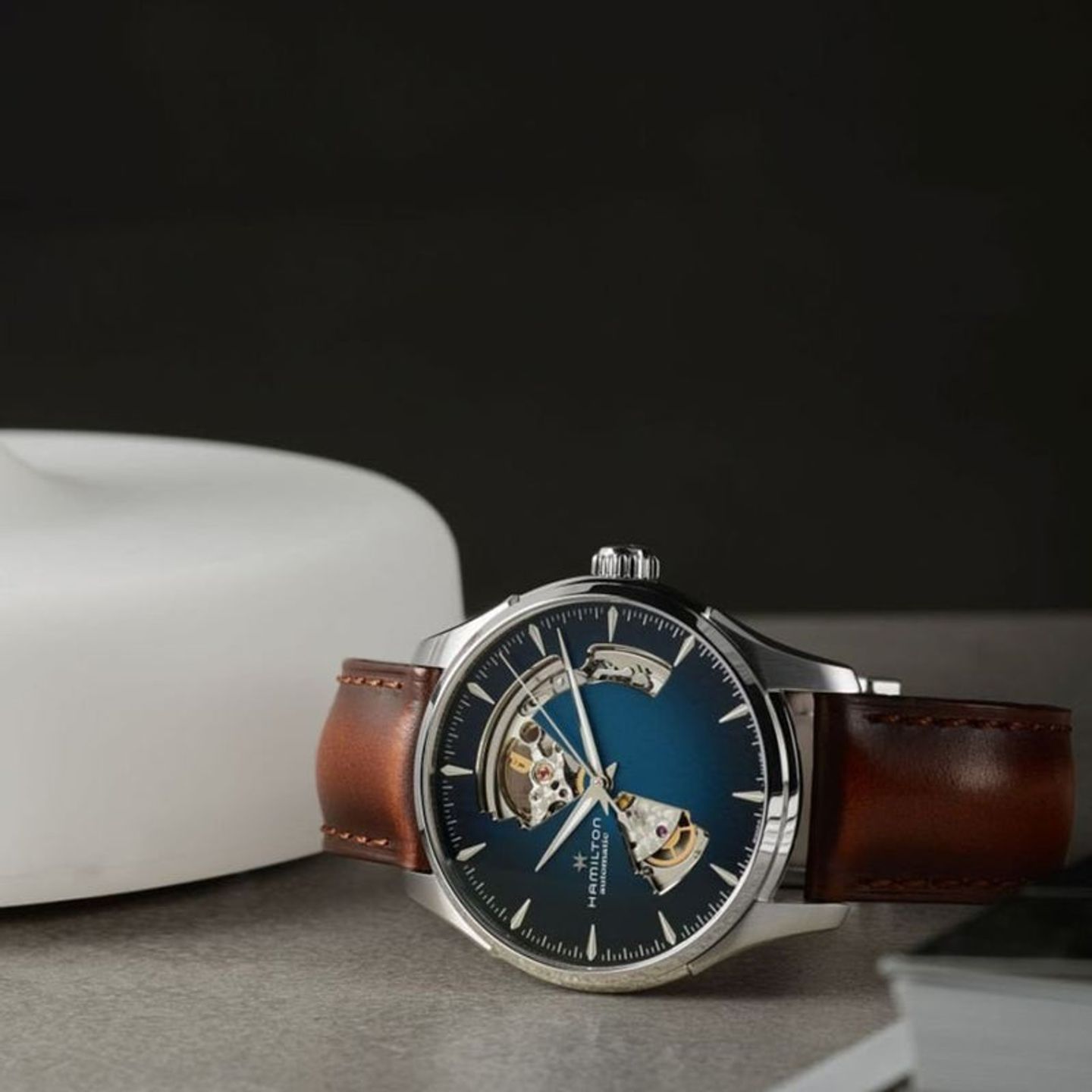 Hamilton Jazzmaster H32675540 (2026) - Blauw wijzerplaat 40mm Staal (3/4)