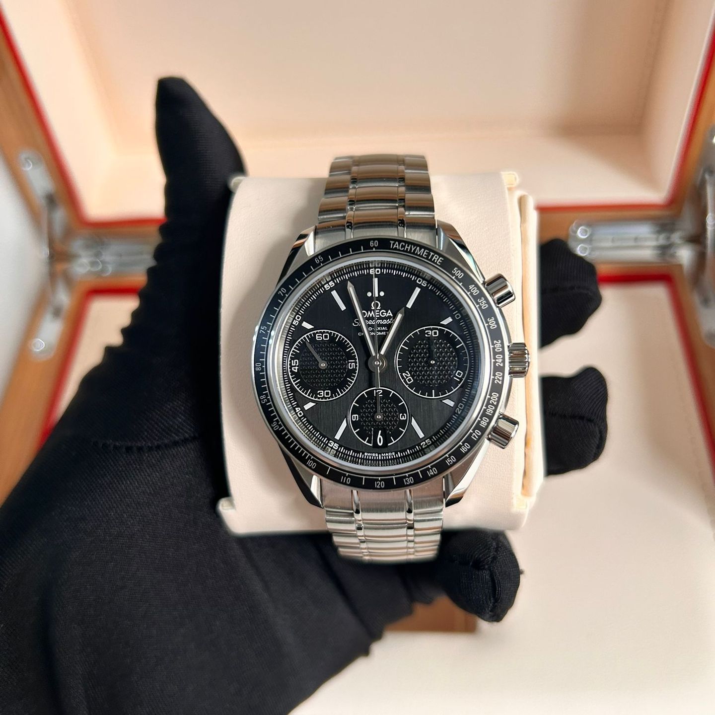 Omega Speedmaster Racing 326.30.40.50.01.001 (2025) - Black dial 40 mm Steel case (8/8)
