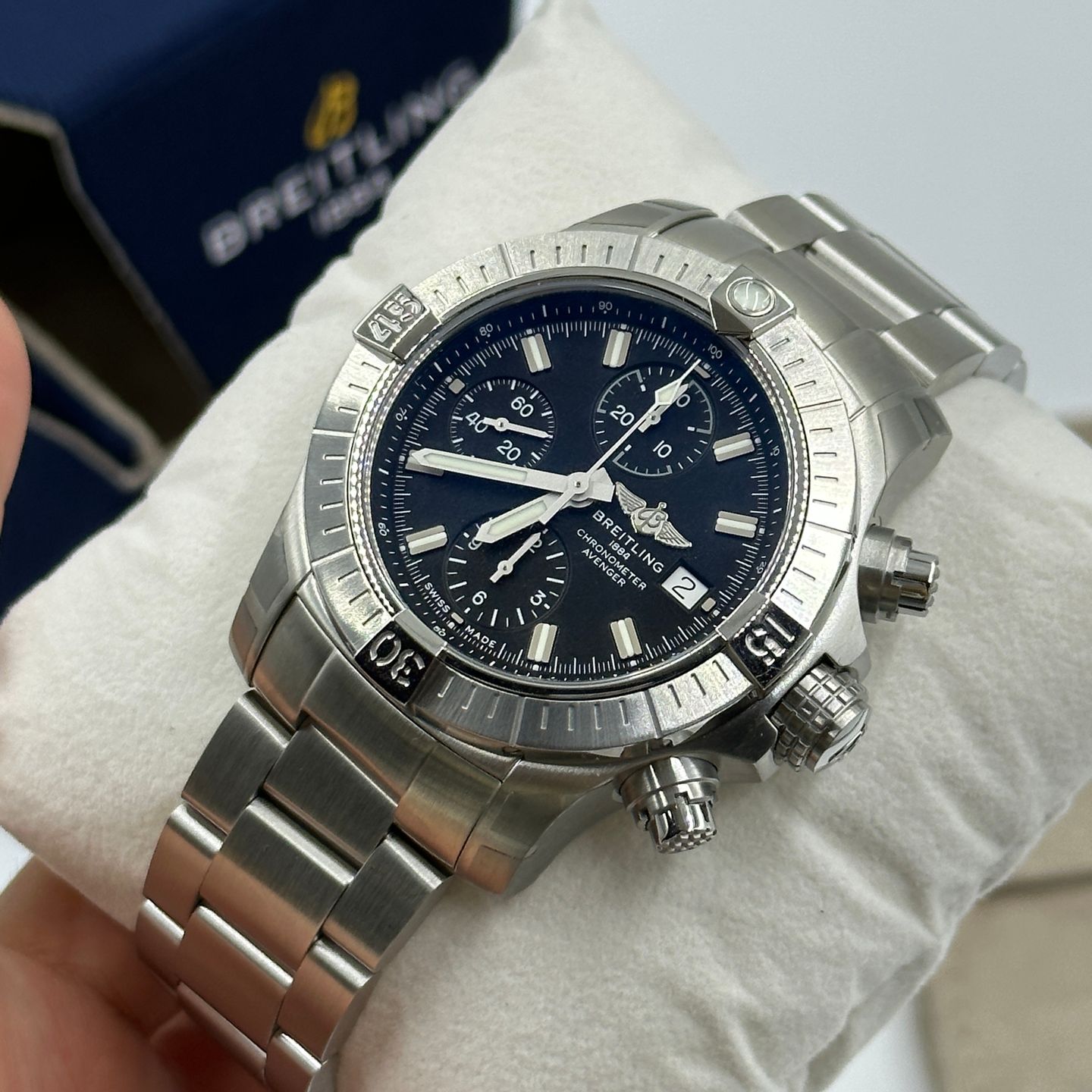 Breitling Avenger A13385101B1A1 (2024) - Zwart wijzerplaat 43mm Staal (3/8)