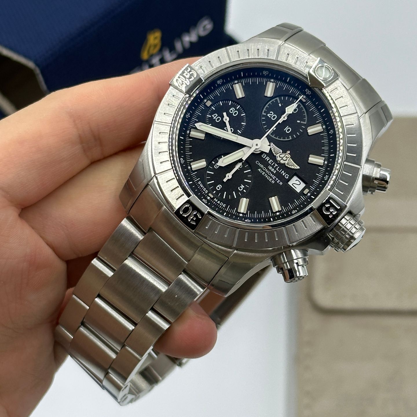 Breitling Avenger A13385101B1A1 (2024) - Zwart wijzerplaat 43mm Staal (6/8)