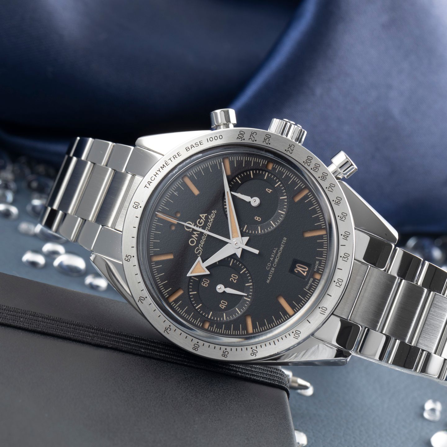 Omega Speedmaster '57 332.10.41.51.01.001 (Unknown (random serial)) - Black dial 41 mm Steel case (2/8)