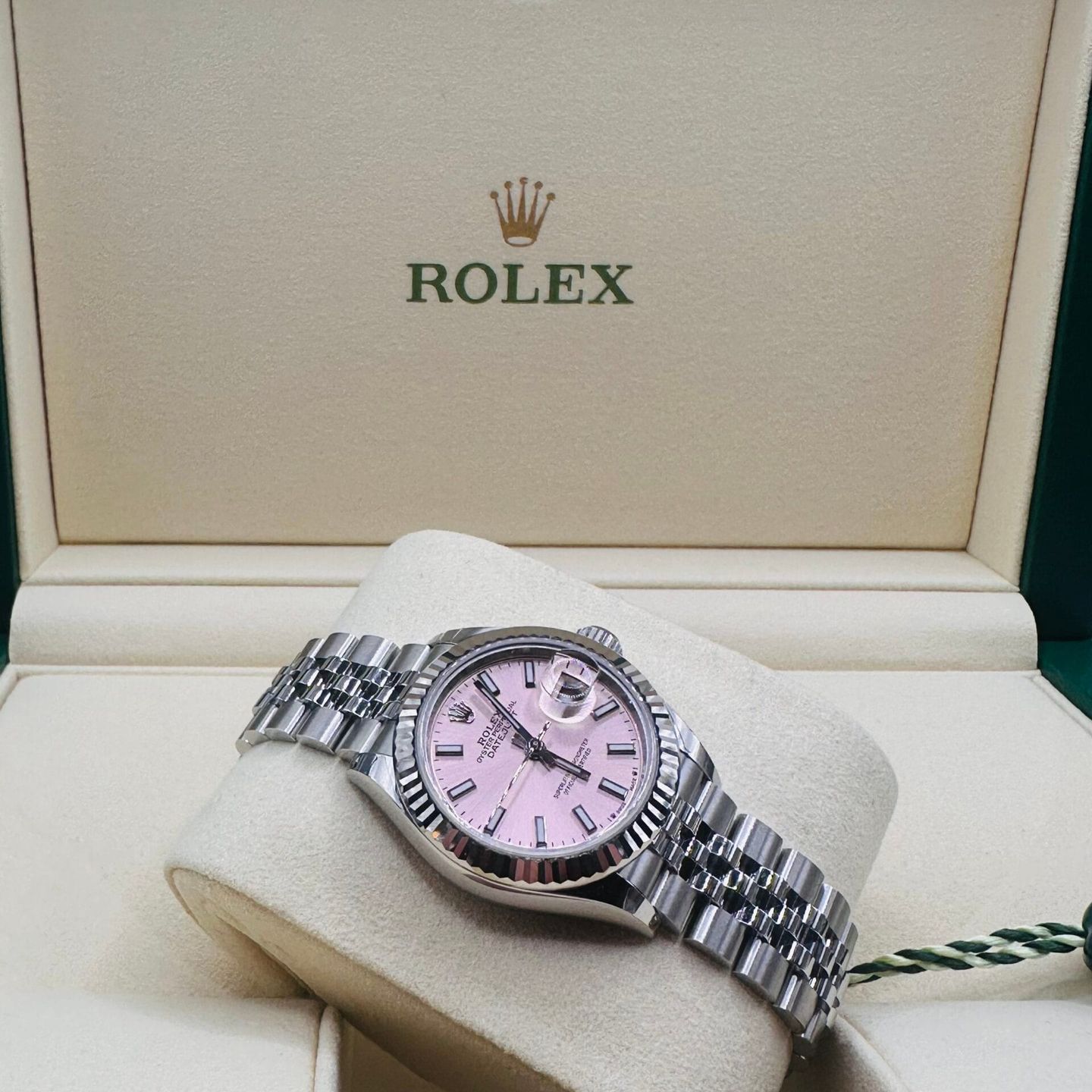 Rolex Lady-Datejust 279174 (2024) - 28 mm Steel case (3/4)