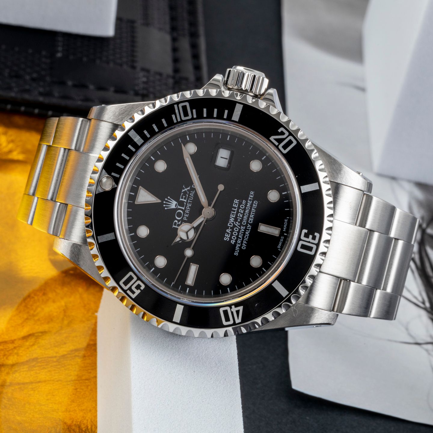 Rolex Sea-Dweller 4000 16600 (2002) - Zwart wijzerplaat 40mm Staal (2/8)