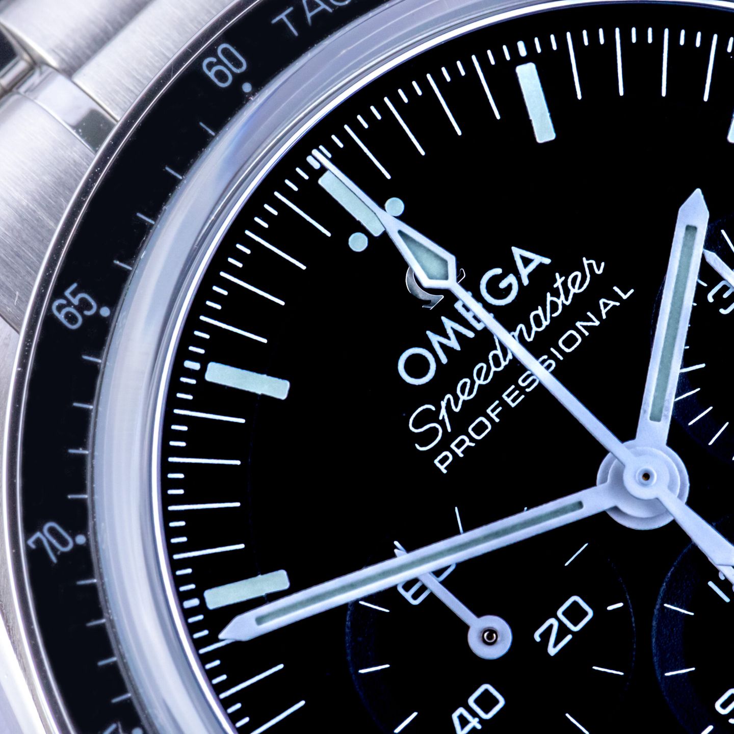 Omega Speedmaster Professional Moonwatch 310.30.42.50.01.002 (2021) - Black dial 42 mm Steel case (2/7)