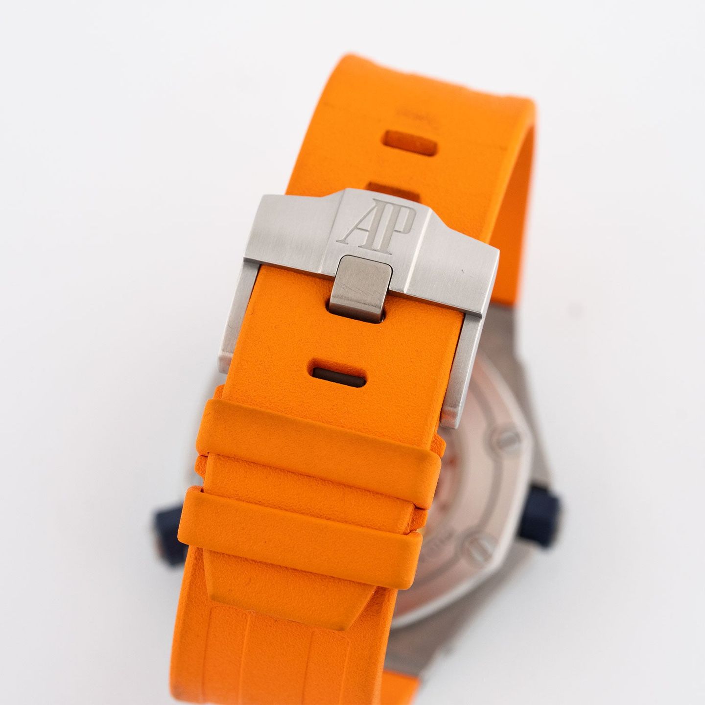 Audemars Piguet Royal Oak Offshore Diver 15710ST.OO.A070CA.01 (Unknown (random serial)) - Orange dial 42 mm Steel case (5/8)