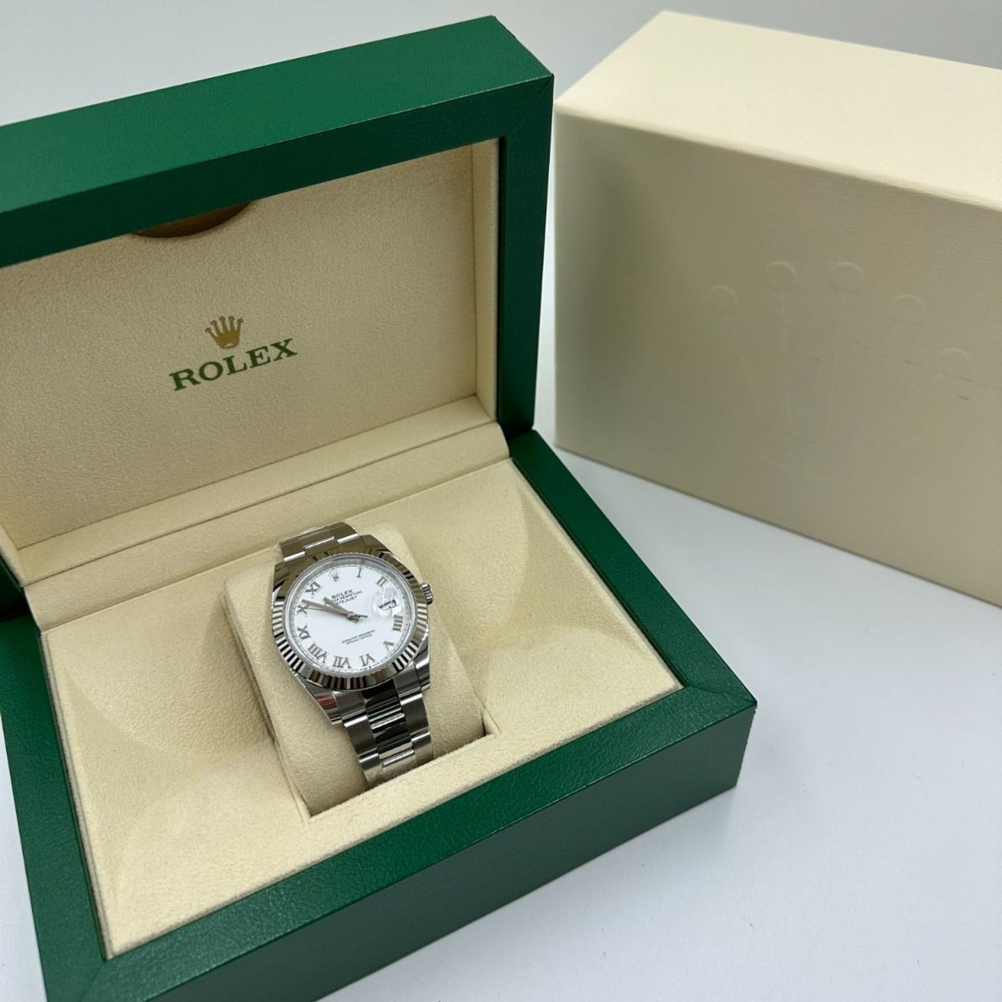 Rolex Datejust 41 126334 (2023) - Wit wijzerplaat 41mm Staal (3/8)