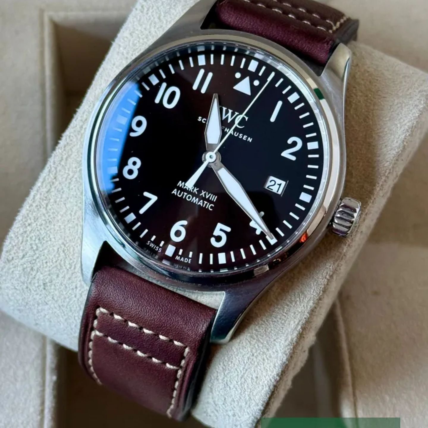 IWC Pilot Mark IW327003 (2018) - Bruin wijzerplaat 40mm Staal (3/8)