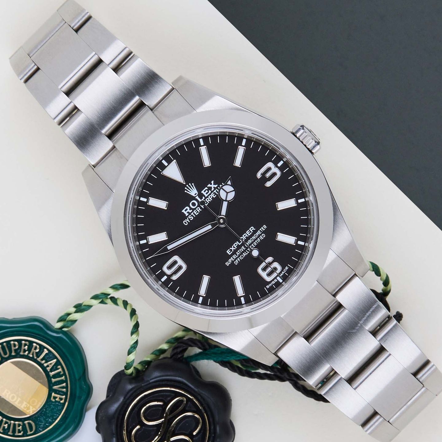 Rolex Explorer 214270 (2020) - Black dial 39 mm Steel case (1/8)