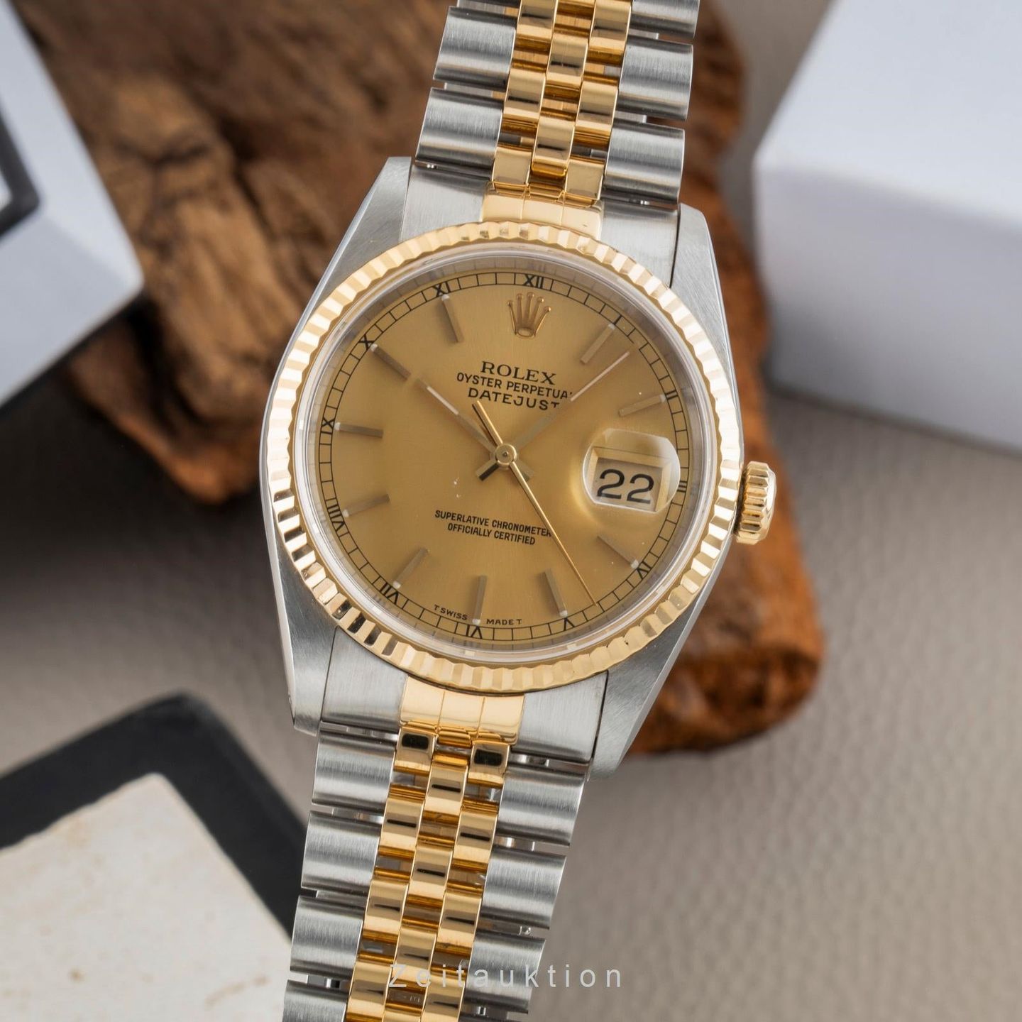 Rolex Datejust 36 16233 (1991) - Champagne dial 36 mm Gold/Steel case (1/8)