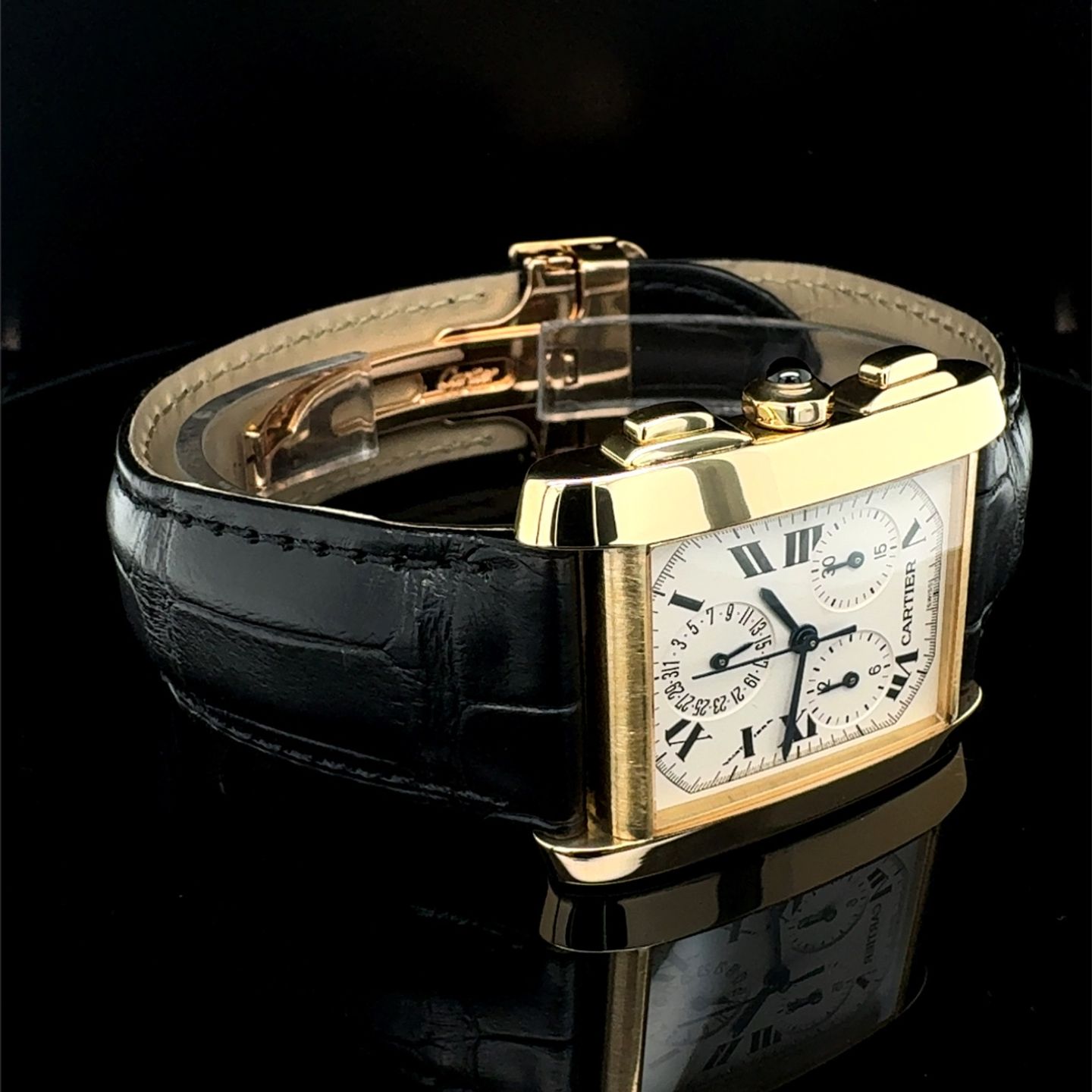 Cartier Tank Française 1830 - (4/8)