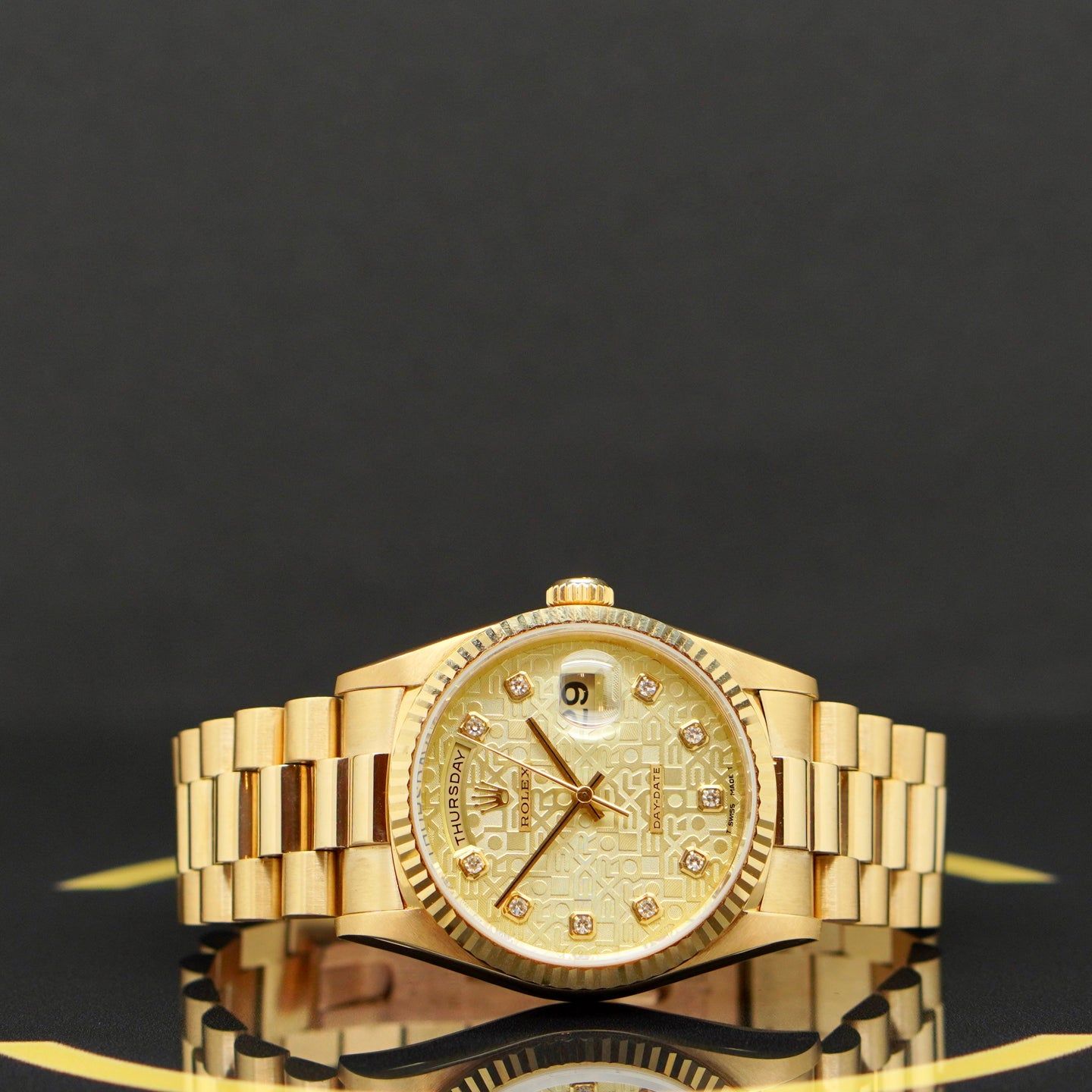 Rolex Day-Date 36 18238 (1995) - Champagne wijzerplaat 36mm Geelgoud (4/7)