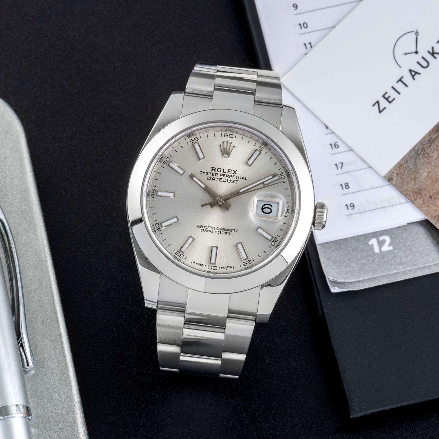 Rolex Datejust 41 126300 (Onbekend (willekeurig serienummer)) - Zilver wijzerplaat 41mm Staal (1/8)