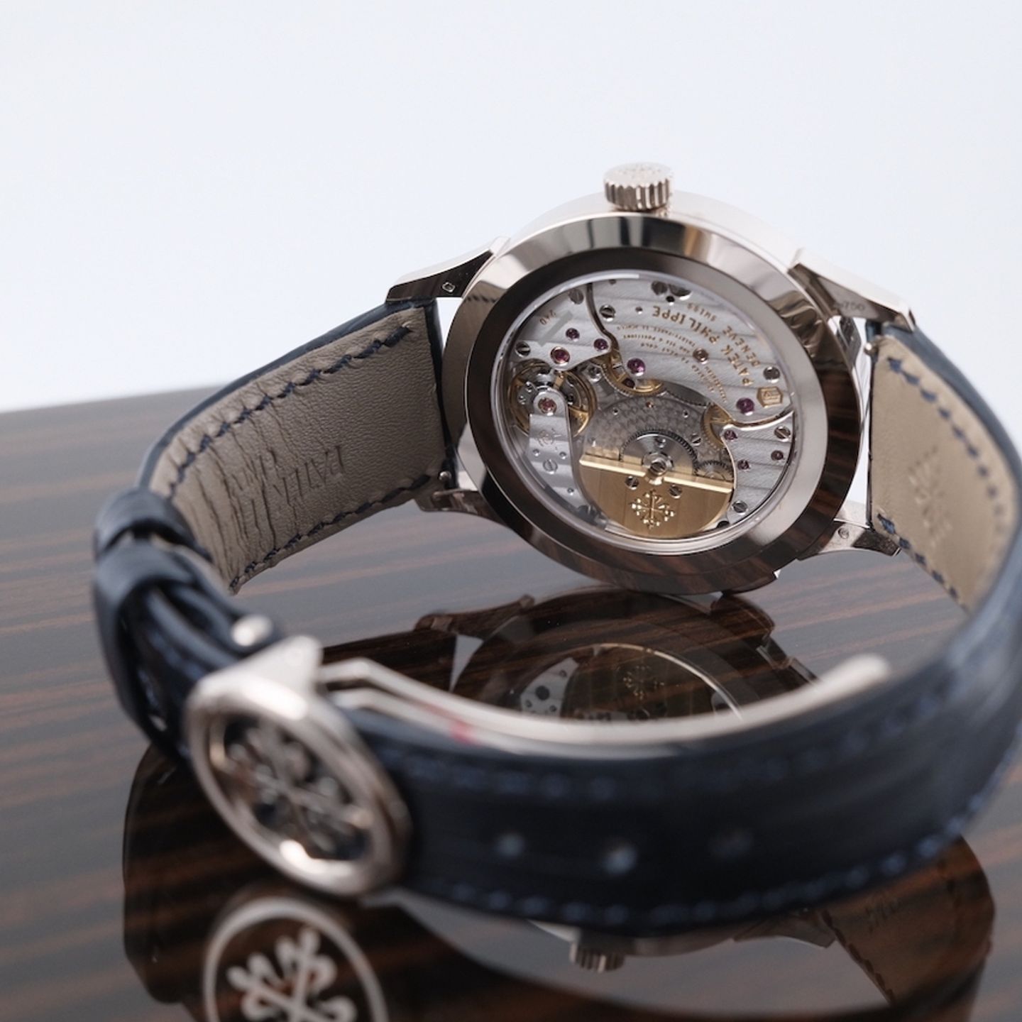 Patek Philippe World Time 5231G-001 (2025) - Meerkleurig wijzerplaat 39mm Witgoud (7/8)