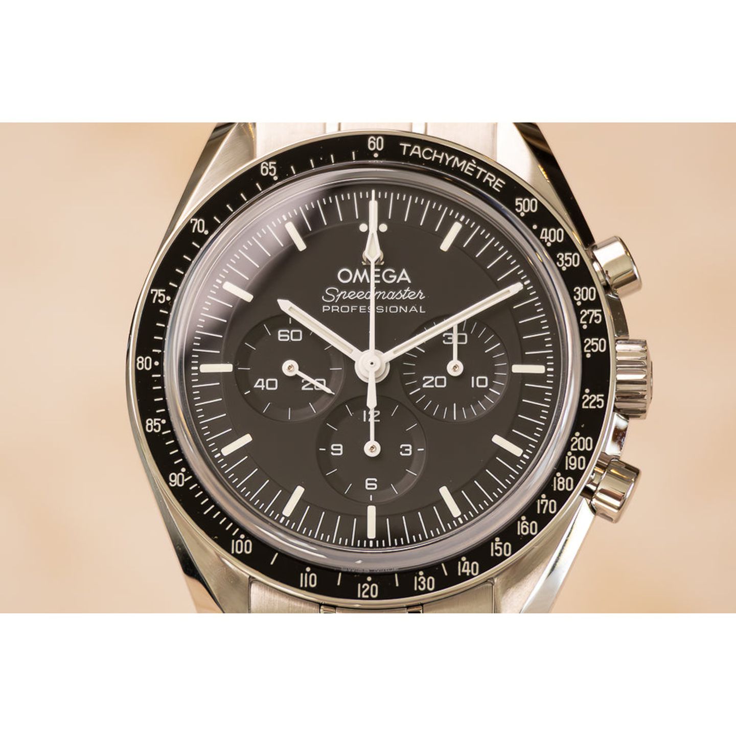 Omega Speedmaster Professional Moonwatch 310.30.42.50.01.002 (2026) - Zwart wijzerplaat 42mm Staal (3/6)