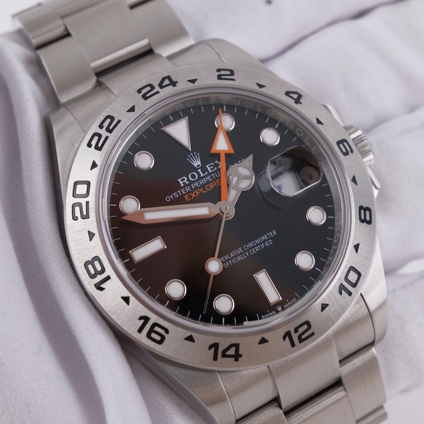 Rolex Explorer II 226570 - (2/8)