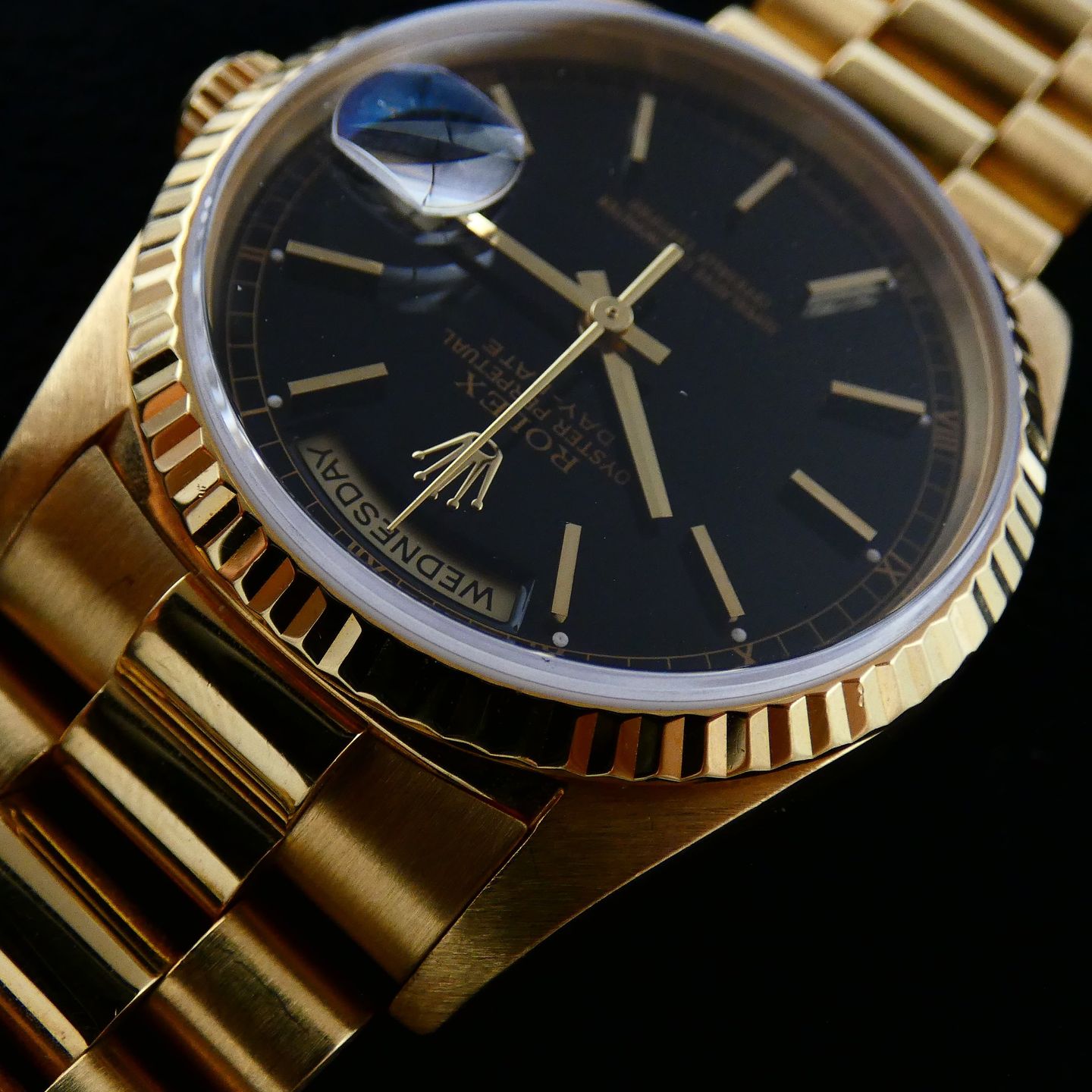 Rolex Day-Date 36 18238 (1999) - Black dial 36 mm Yellow Gold case (6/10)