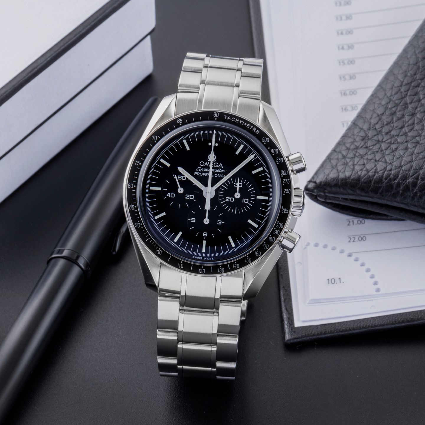 Omega Speedmaster Professional Moonwatch 311.30.42.30.01.005 (Unknown (random serial)) - Black dial 42 mm Steel case (1/8)