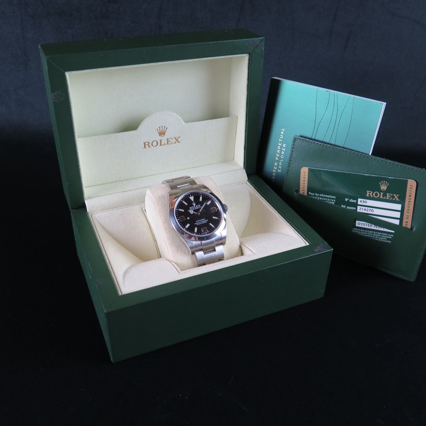 Rolex Explorer 214270 (2013) - Black dial 39 mm Steel case (8/8)