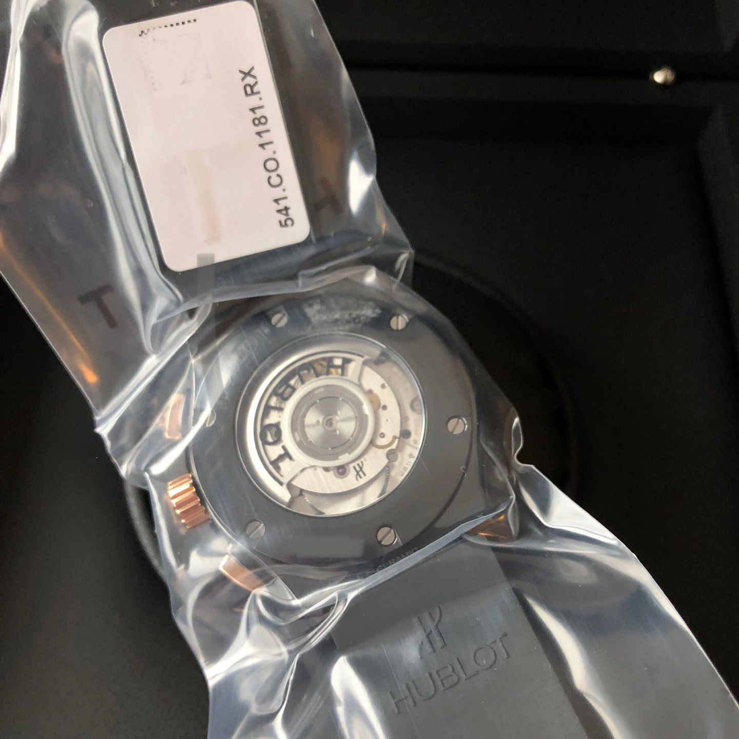 Hublot Classic Fusion Chronograph 541.CO.1181.RX (2022) - Black dial 42 mm Ceramic case (2/6)