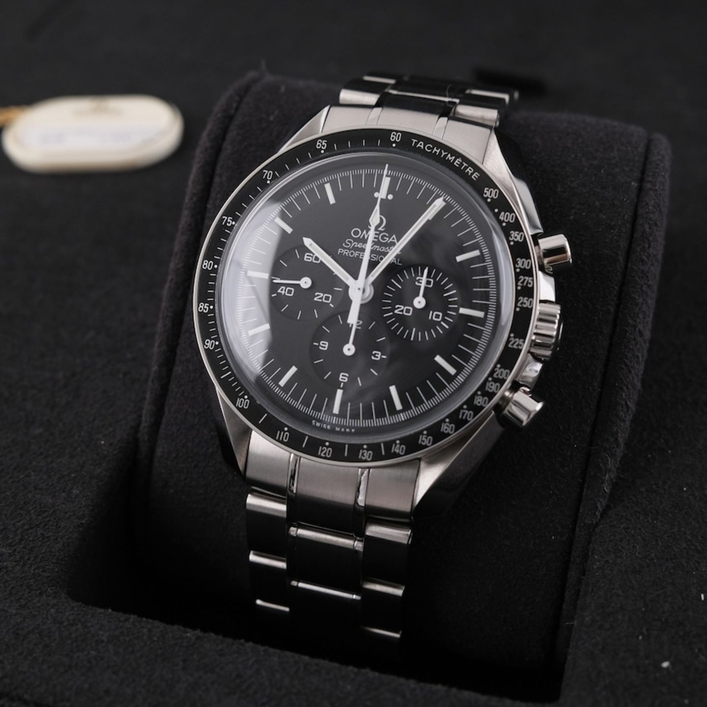 Omega Speedmaster Professional Moonwatch 311.30.42.30.01.005 (2020) - Black dial 42 mm Steel case (2/8)
