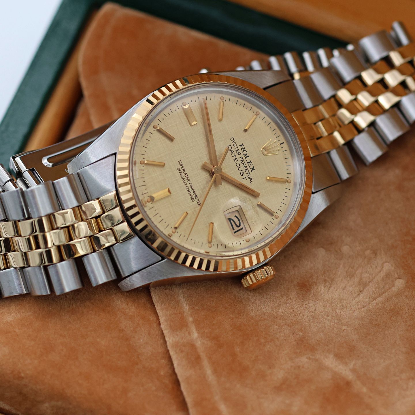 Rolex Datejust 36 16013 (Unknown (random serial)) - Champagne dial 36 mm Gold/Steel case (3/8)