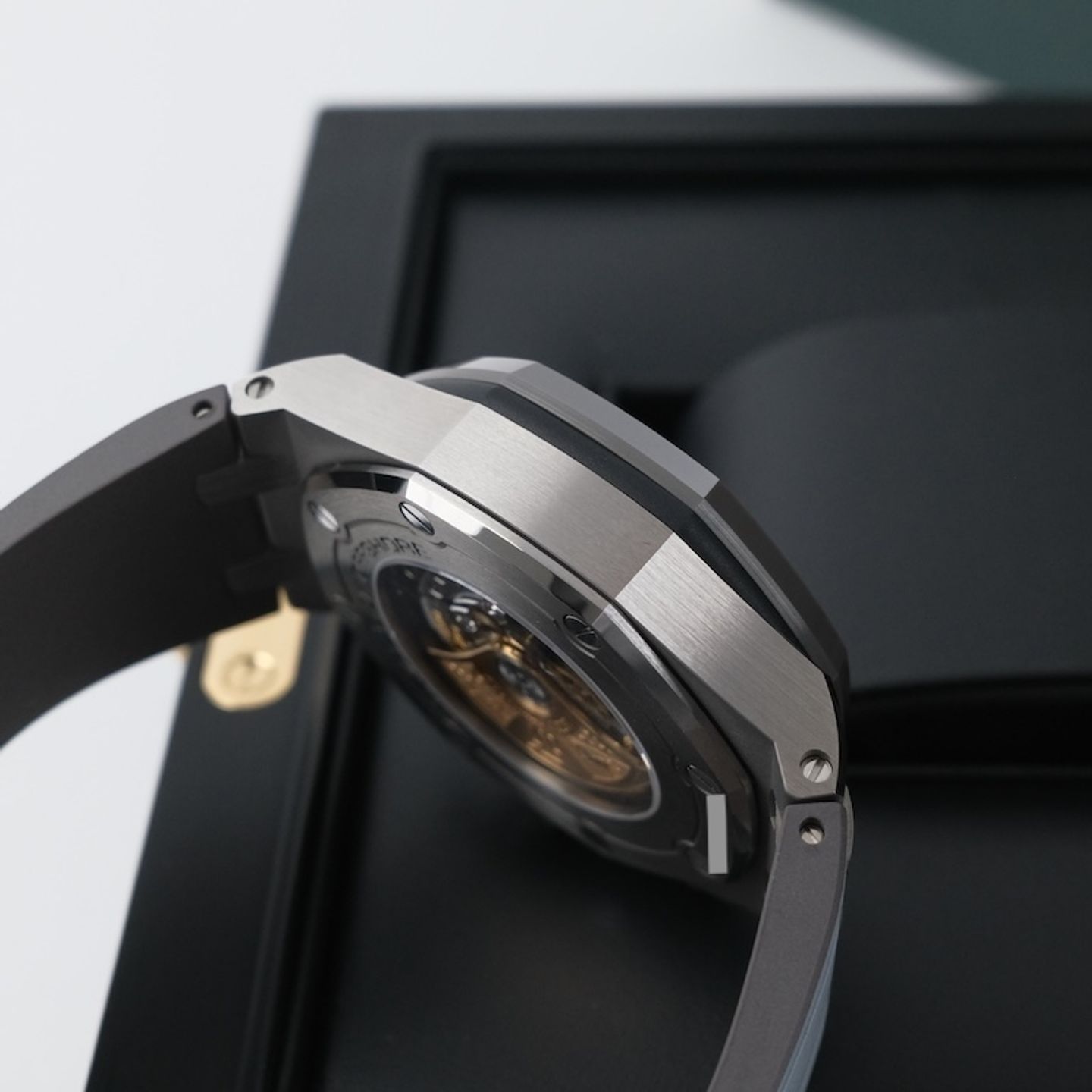 Audemars Piguet Royal Oak Offshore Chronograph 26470IO.OO.A006CA.01 (2021) - Grey dial 42 mm Titanium case (7/8)