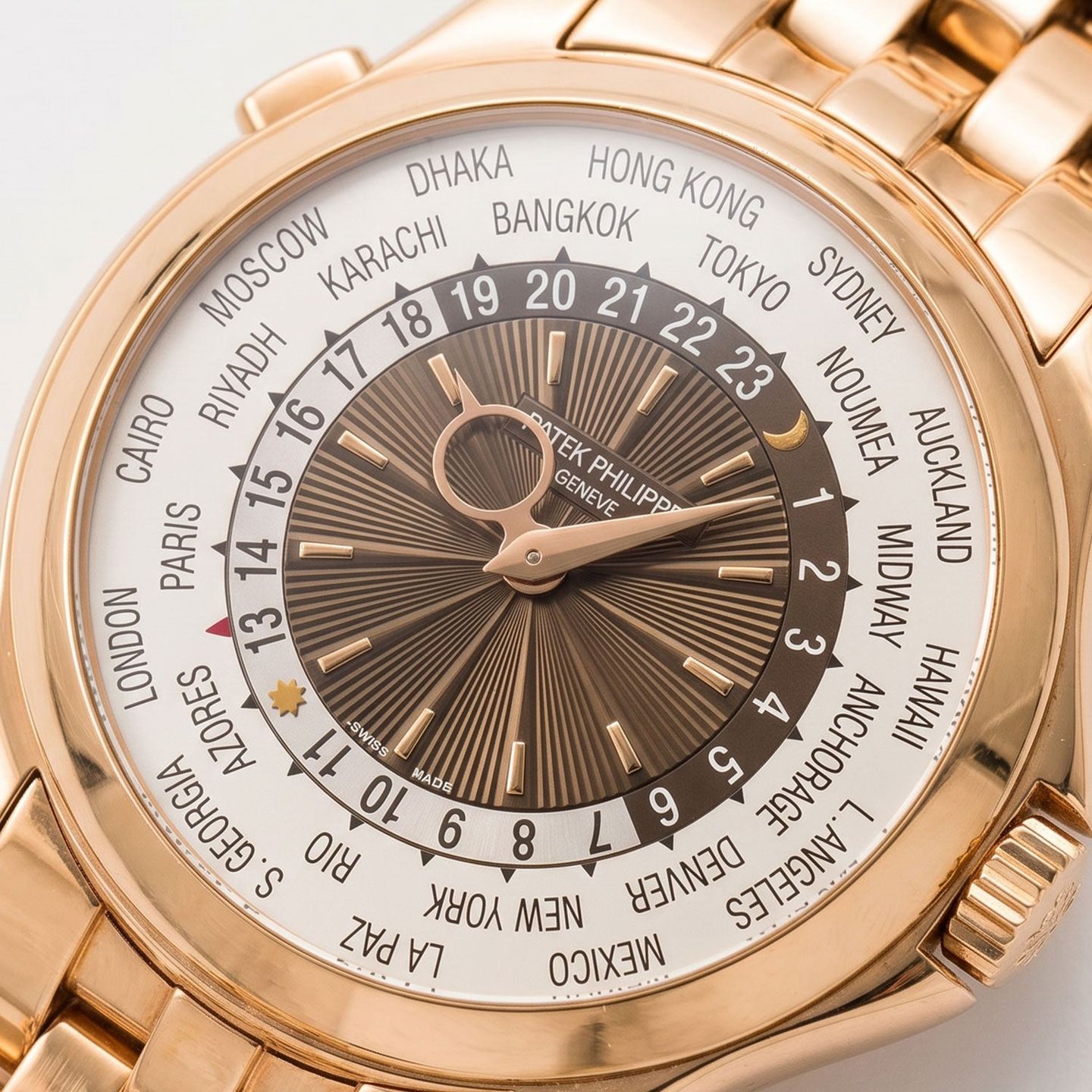 Patek Philippe World Time 5130/1R-011 - (3/4)