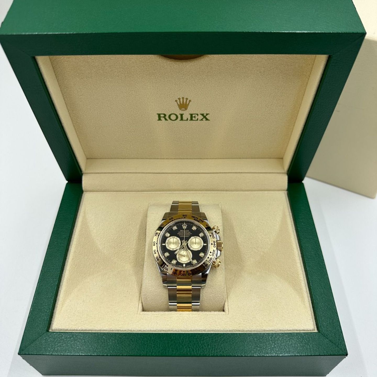 Rolex Daytona 126503 (2024) - Black dial 40 mm Gold/Steel case (4/8)