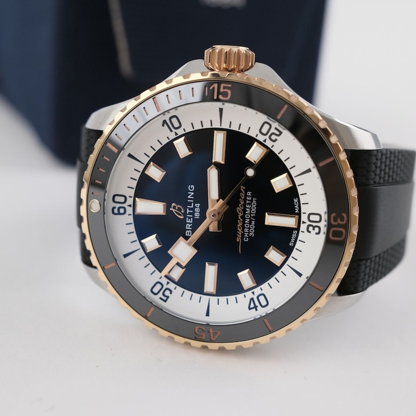 Breitling Superocean 42 U17375 - (4/8)