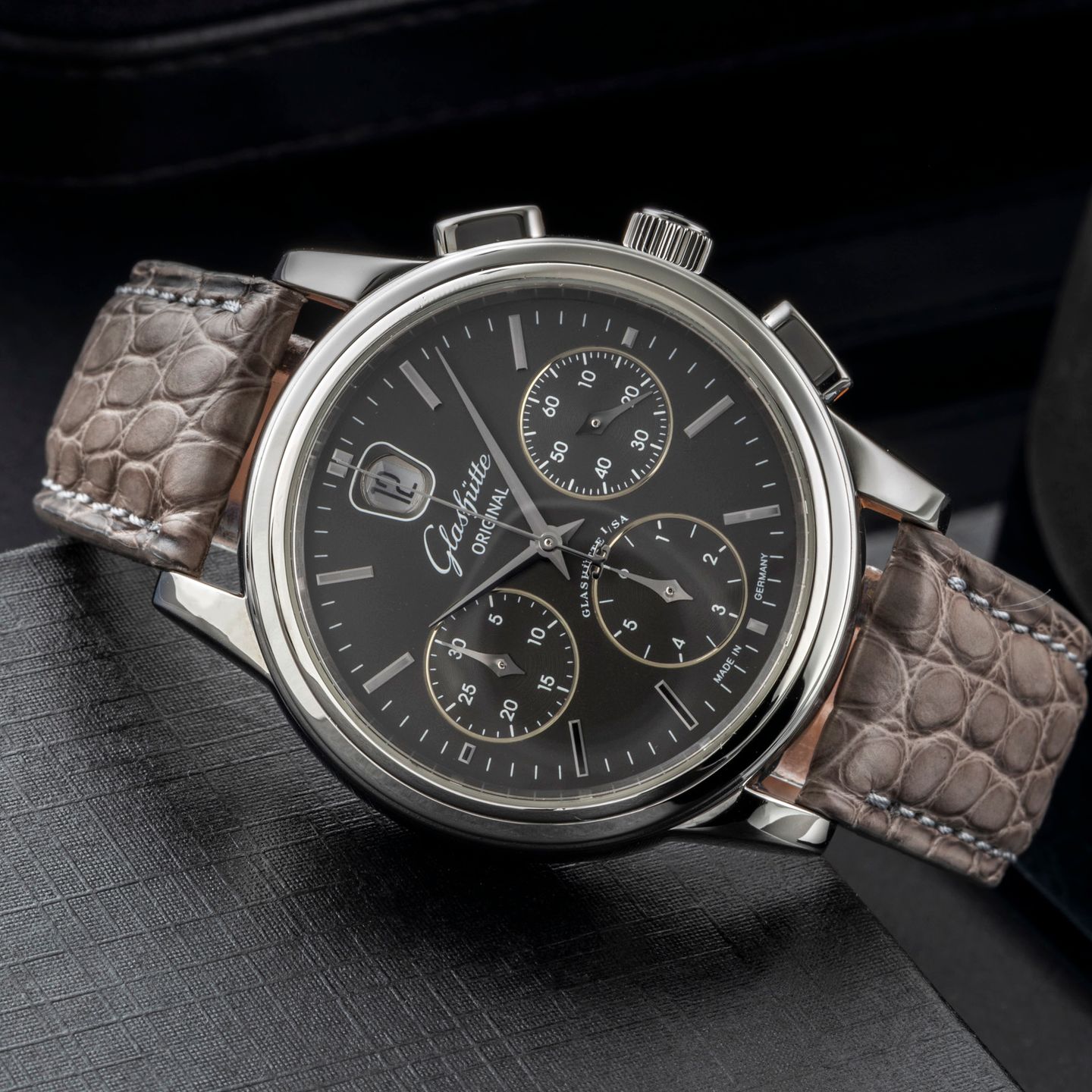 Unknown Unknown 39-31-14-23-04 (2005) - (2/8)