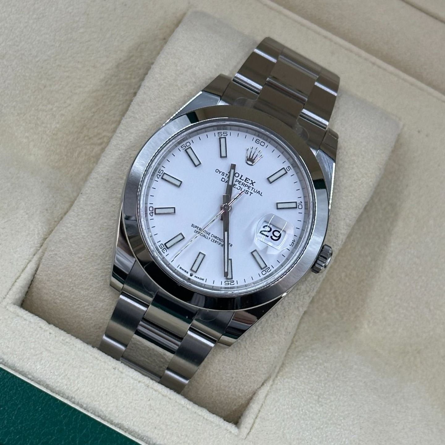 Rolex Datejust 41 126300 (2024) - Wit wijzerplaat 41mm Staal (8/8)