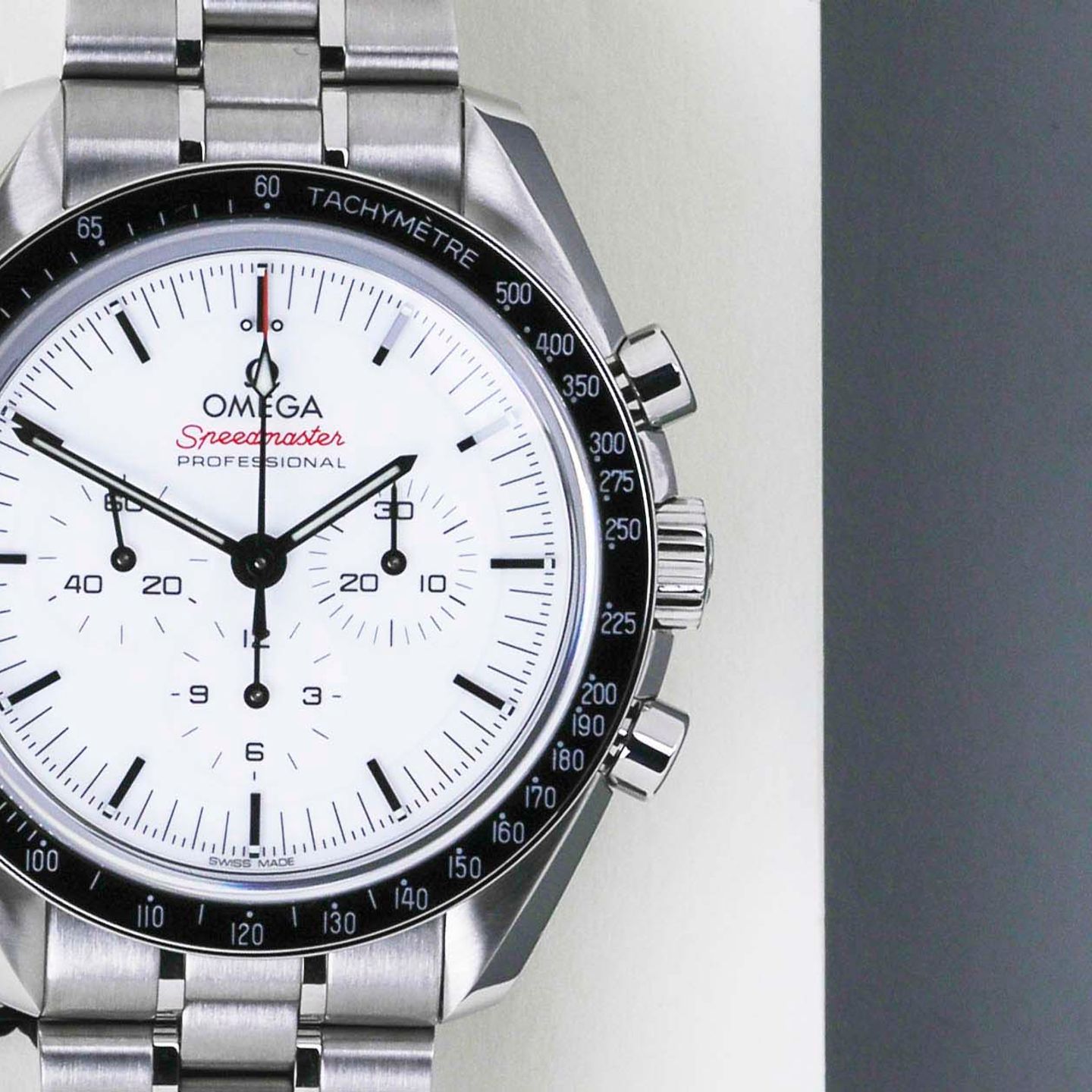 Omega Speedmaster Professional Moonwatch 310.30.42.50.04.001 (2024) - White dial 42 mm Steel case (5/8)