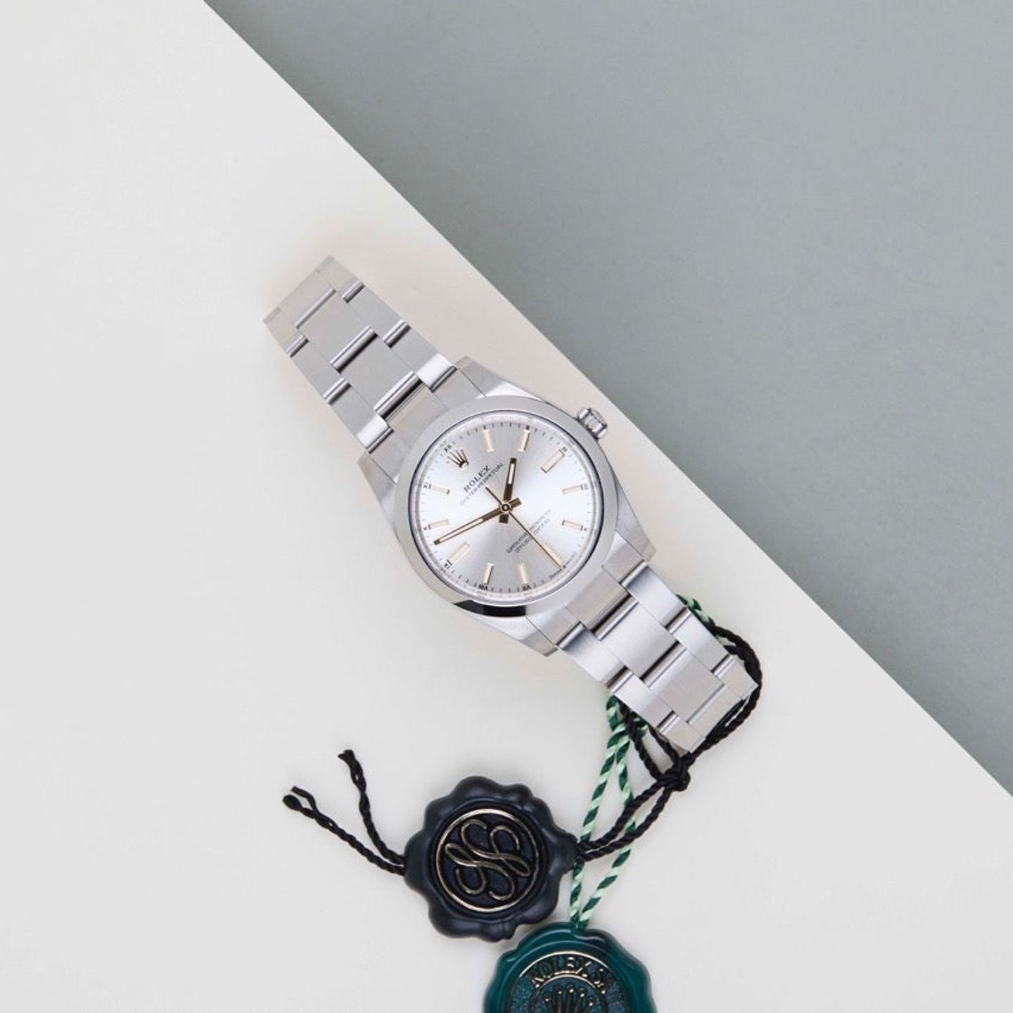 Rolex Oyster Perpetual 34 124200 - (2/8)