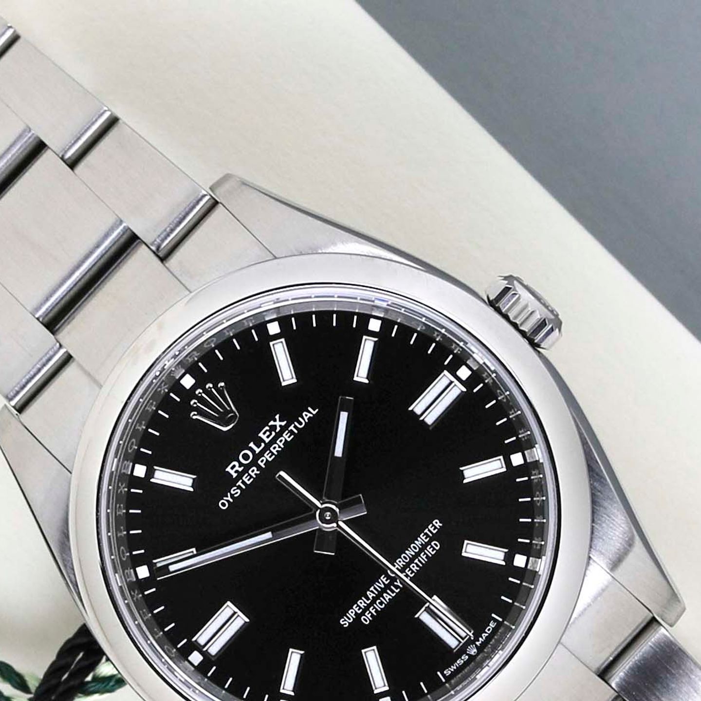 Rolex Oyster Perpetual 36 126000 (2020) - 36mm Staal (3/8)