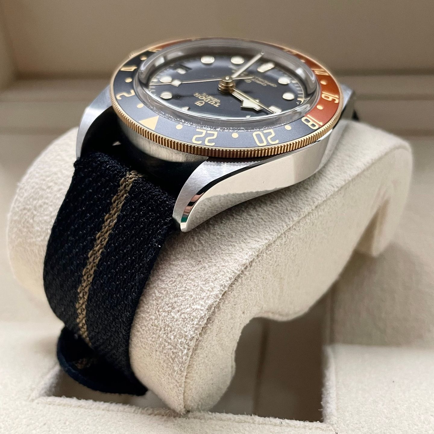 Tudor Black Bay GMT 79833MN - (3/6)