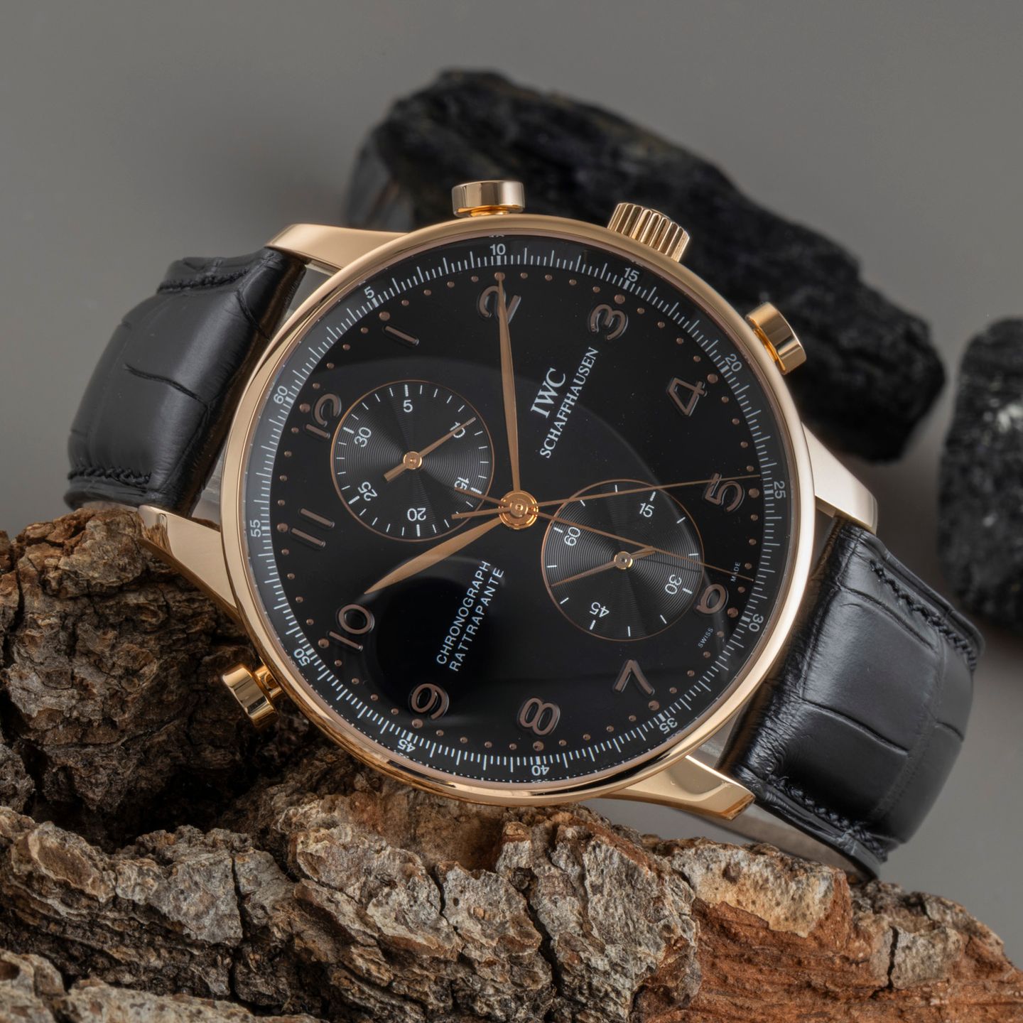 IWC Portuguese Chronograph IW371210 (Unknown (random serial)) - Black dial 41 mm Rose Gold case (2/8)