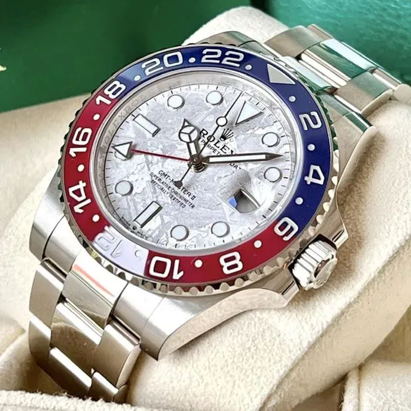 Rolex GMT-Master II 126719BLRO - (1/6)