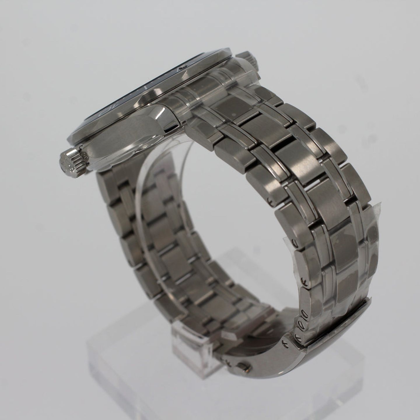 Omega Seamaster Diver 300 M 210.30.42.20.03.001 (2025) - Blue dial 42 mm Steel case (3/5)