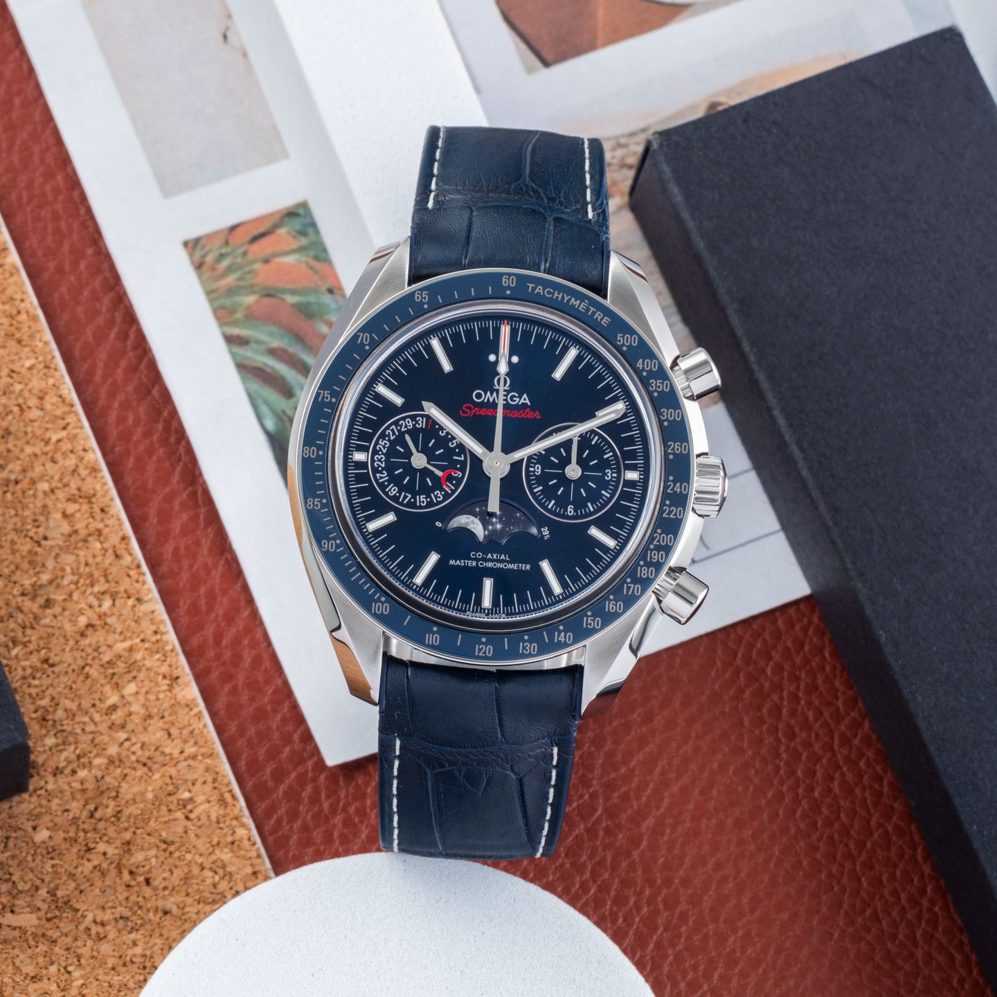 Omega Speedmaster Professional Moonwatch Moonphase 304.33.44.52.03.001 (Onbekend (willekeurig serienummer)) - Blauw wijzerplaat 44mm Staal (1/8)