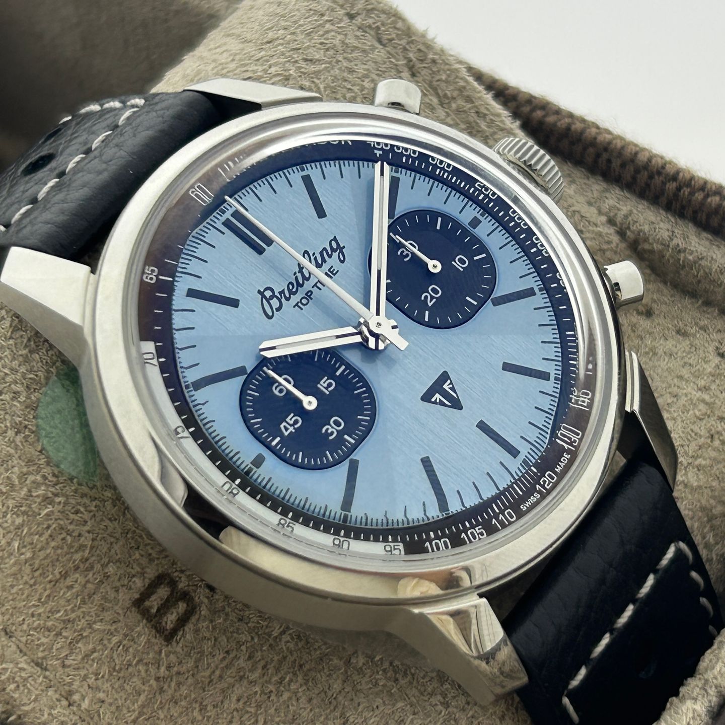 Breitling Top Time AB0176 - (5/8)