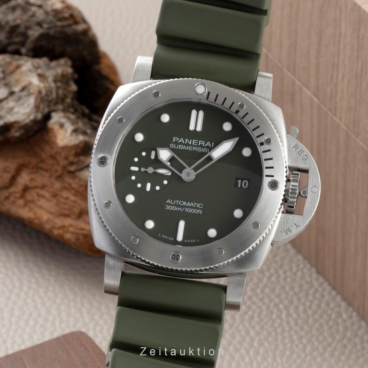 Panerai Luminor Submersible PAM01055 - (1/8)