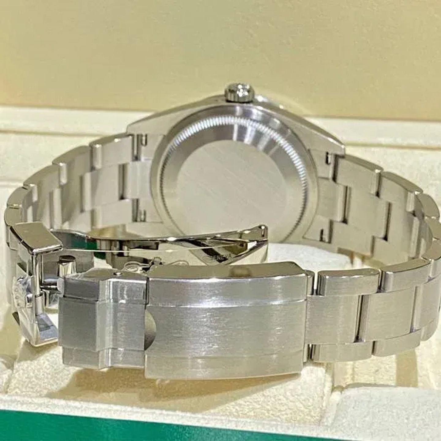 Rolex Explorer 124270 - (4/6)