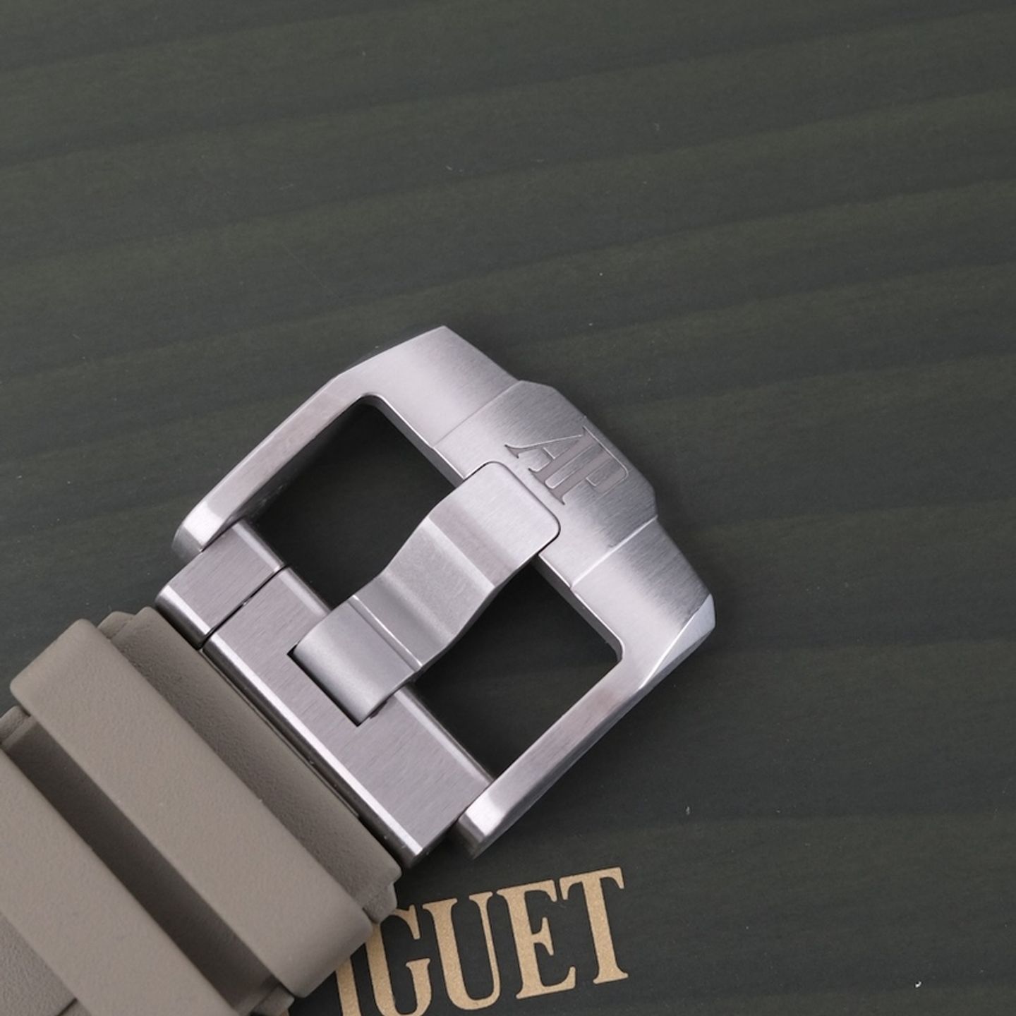 Audemars Piguet Royal Oak Offshore Chronograph 26420SO - (8/8)